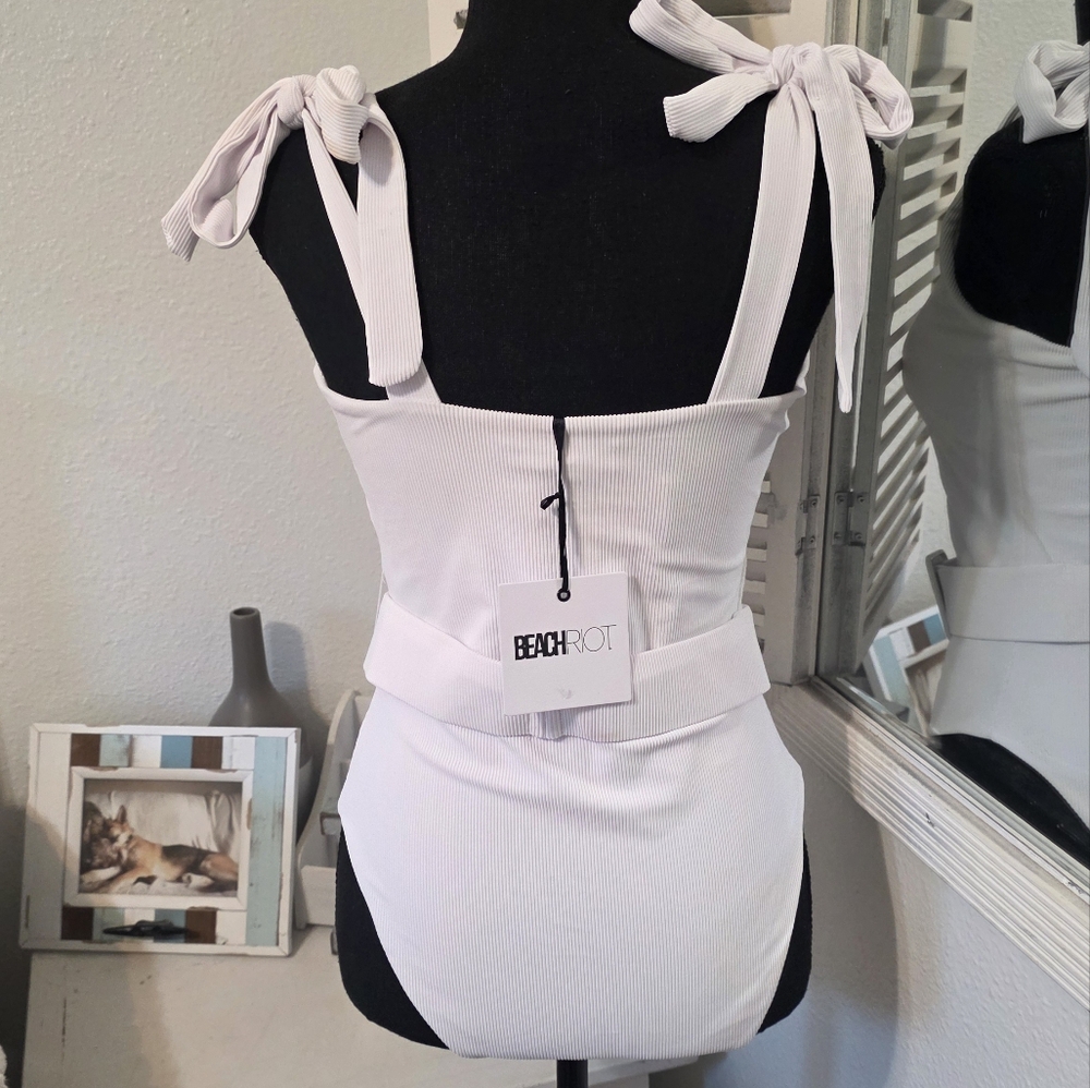 🆕️ Beach Riot Ribbed Sydney Belted One Piece - Picture 10 of 16